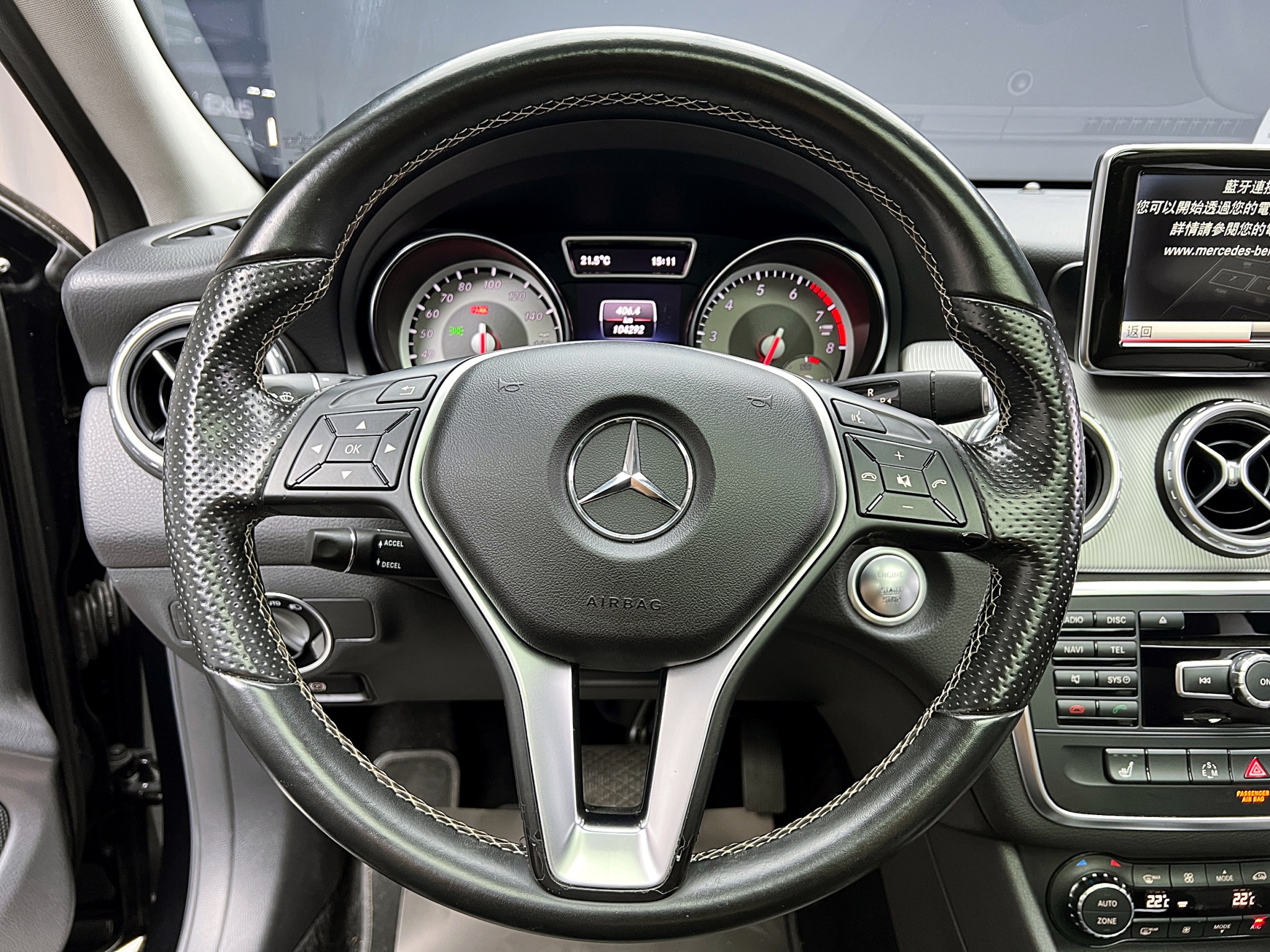 全台到府賞車 2015 Benz GLA250 X156型『小李經理』元禾國際車業/中古車/促銷中  第8張相片