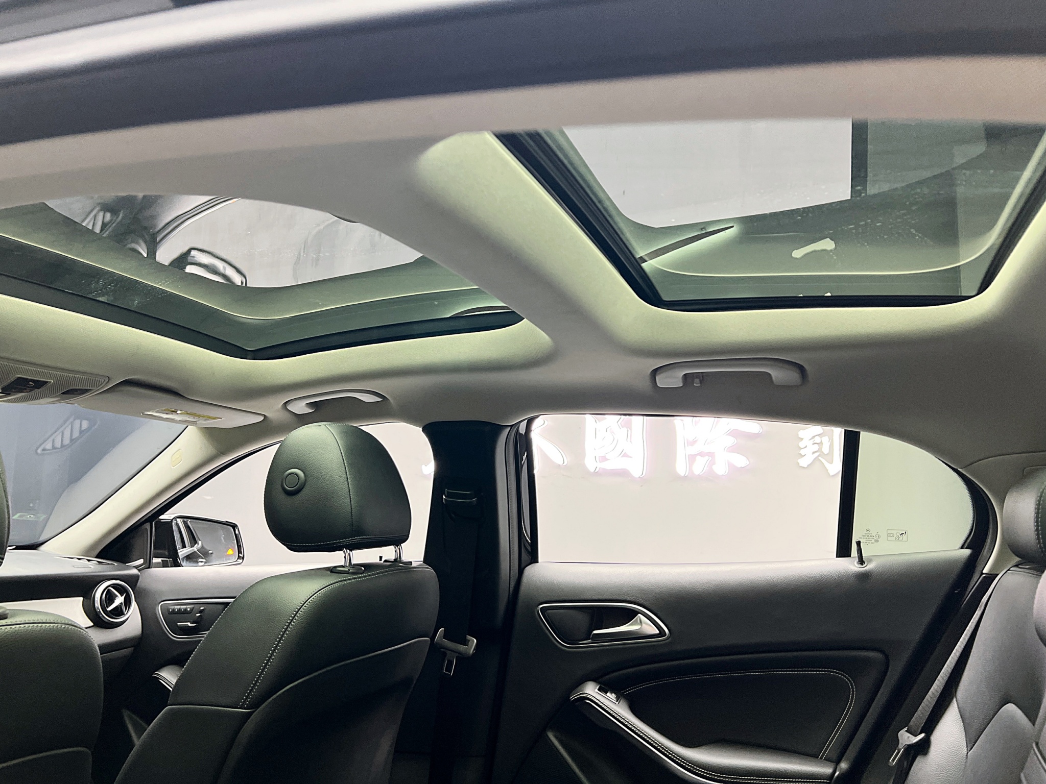 全台到府賞車 2015 Benz GLA250 X156型『小李經理』元禾國際車業/中古車/促銷中  第14張相片