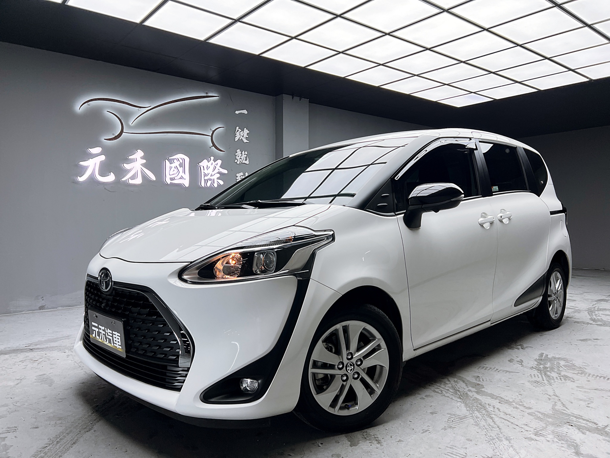全台到府賞車 2022 Toyota Sienta 7人座豪華＋『小李經理』元禾國際車業/中古車/促銷中  第1張相片