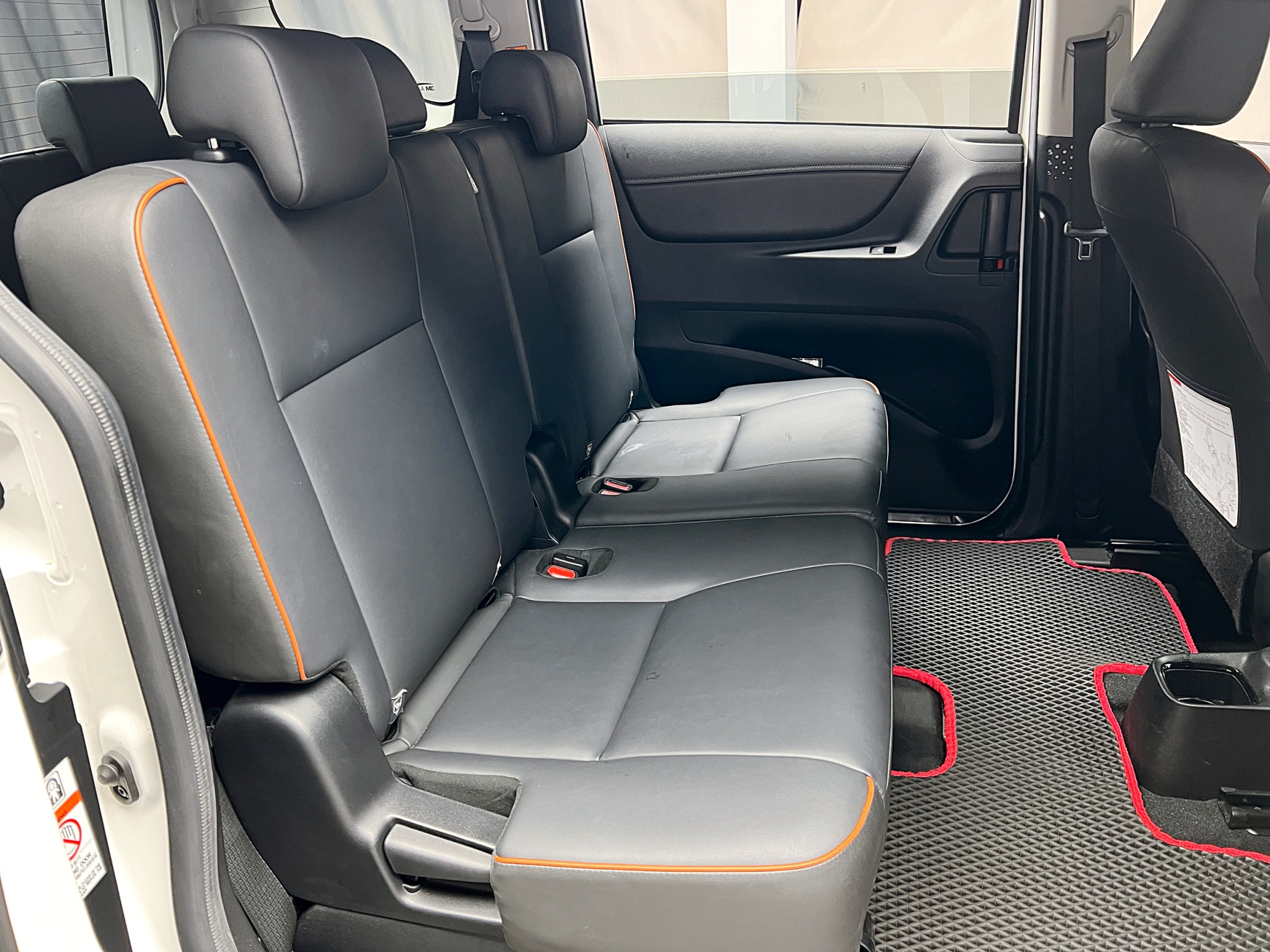 全台到府賞車 2022 Toyota Sienta 7人座豪華＋『小李經理』元禾國際車業/中古車/促銷中  第11張相片