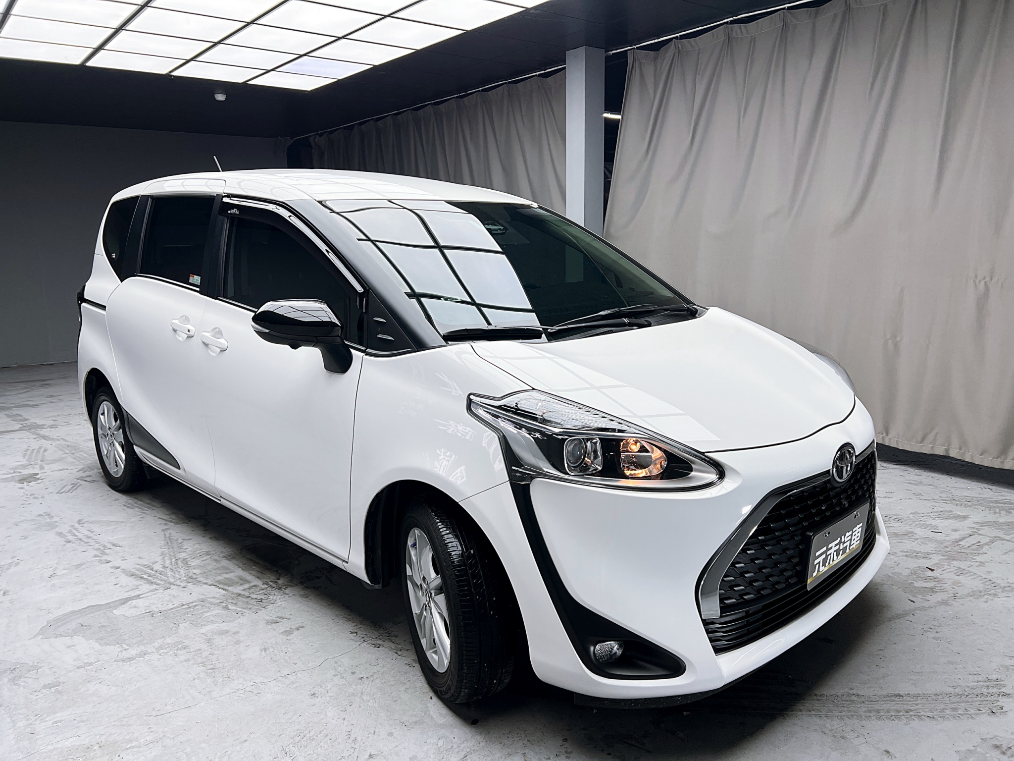 全台到府賞車 2022 Toyota Sienta 7人座豪華＋『小李經理』元禾國際車業/中古車/促銷中  第17張相片