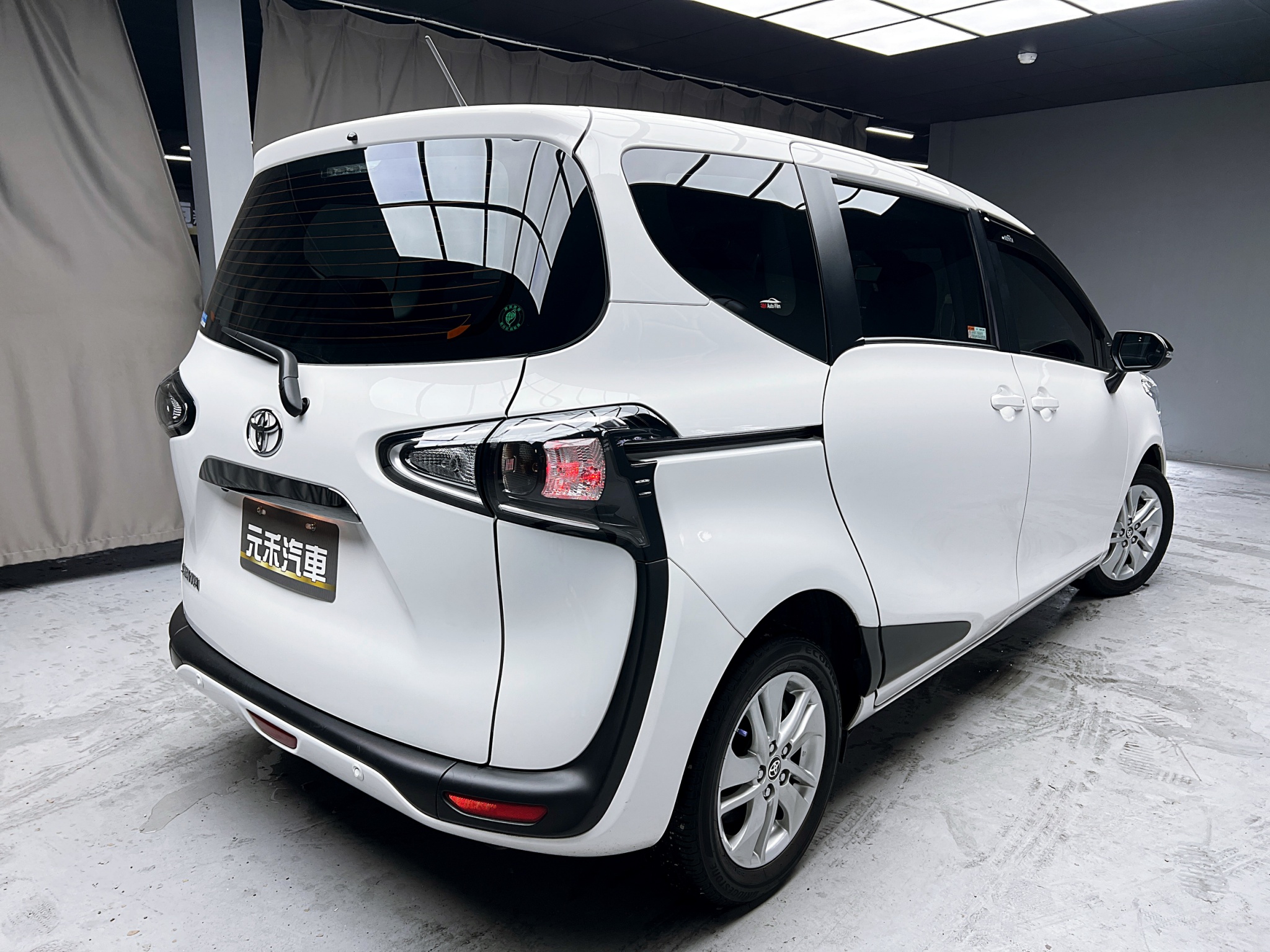 全台到府賞車 2022 Toyota Sienta 7人座豪華＋『小李經理』元禾國際車業/中古車/促銷中  第18張相片