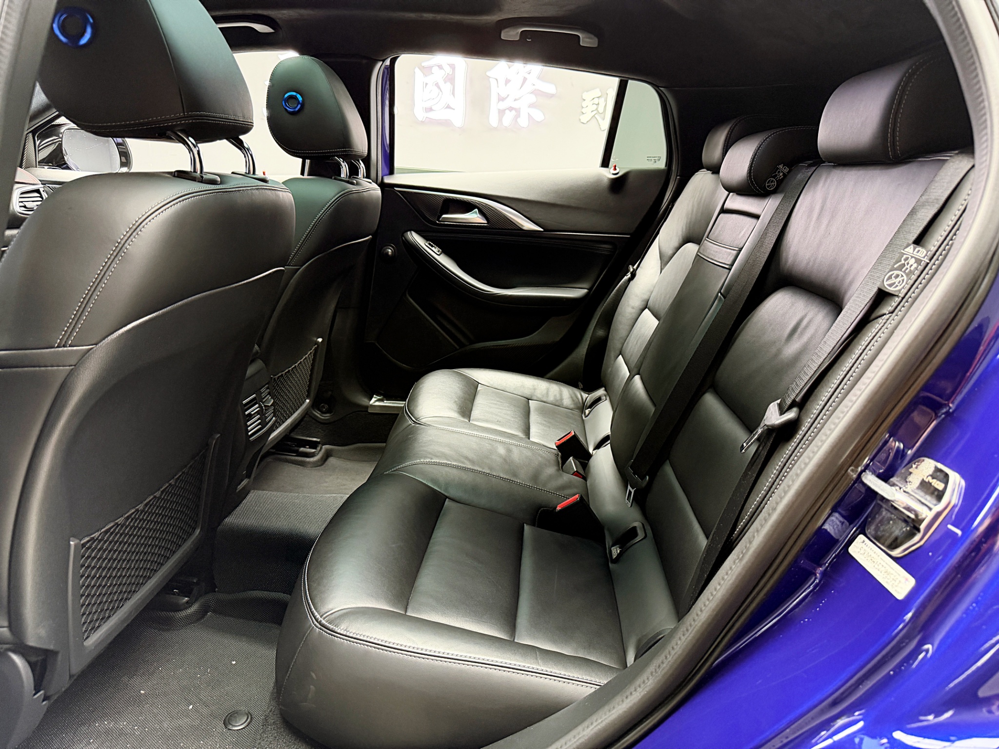 全台到府賞車 2018 Infiniti Q30 風尚版『小李經理』元禾國際車業/中古車/促銷中  第14張相片