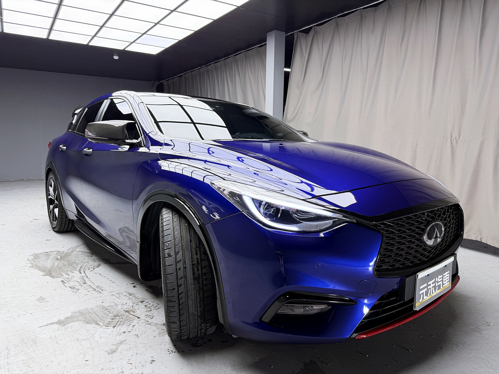 全台到府賞車 2018 Infiniti Q30 風尚版『小李經理』元禾國際車業/中古車/促銷中  第18張相片