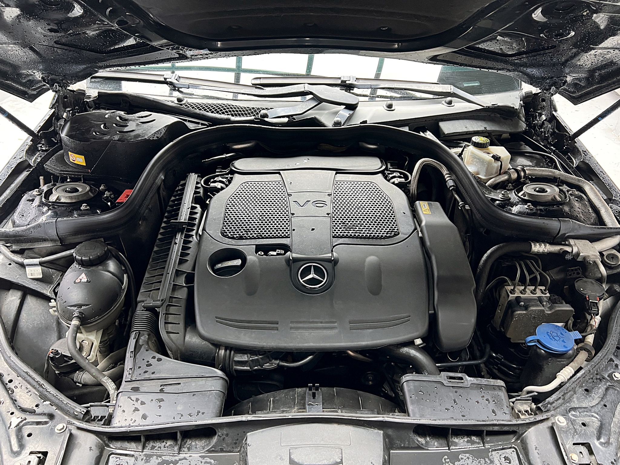 全台到府賞車 2014 Benz E350 Sedan Avantgarde W212型『小李經理』元禾國際車業/中古車/促銷中  第17張相片