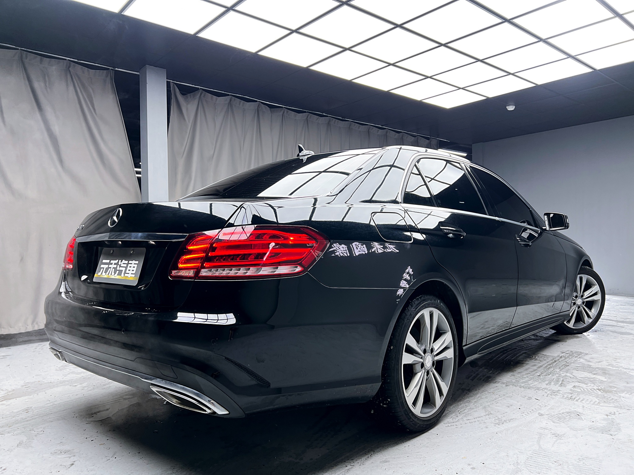 全台到府賞車 2014 Benz E350 Sedan Avantgarde W212型『小李經理』元禾國際車業/中古車/促銷中  第19張相片