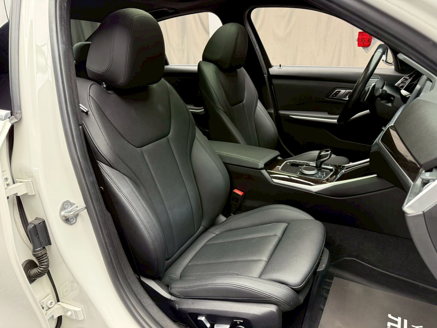 全台到府賞車 2019 BMW 330i Sedan G20型『小李經理』元禾國際車業/中古車/促銷中  第9張相片