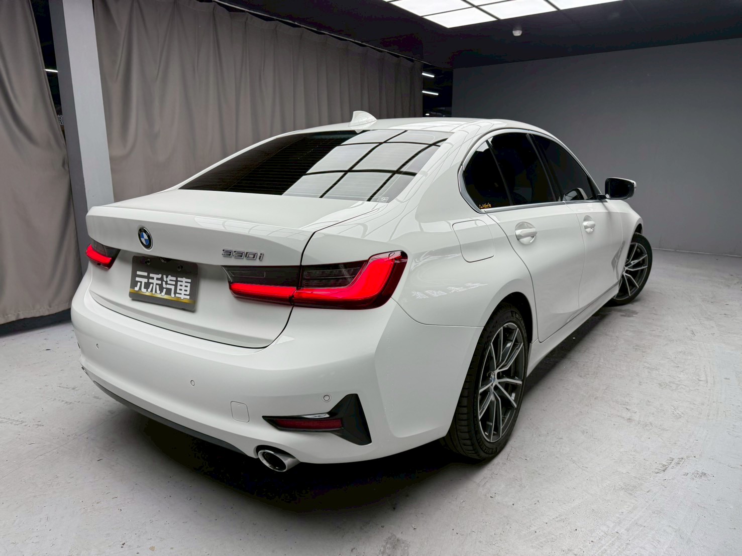 全台到府賞車 2019 BMW 330i Sedan G20型『小李經理』元禾國際車業/中古車/促銷中  第18張相片