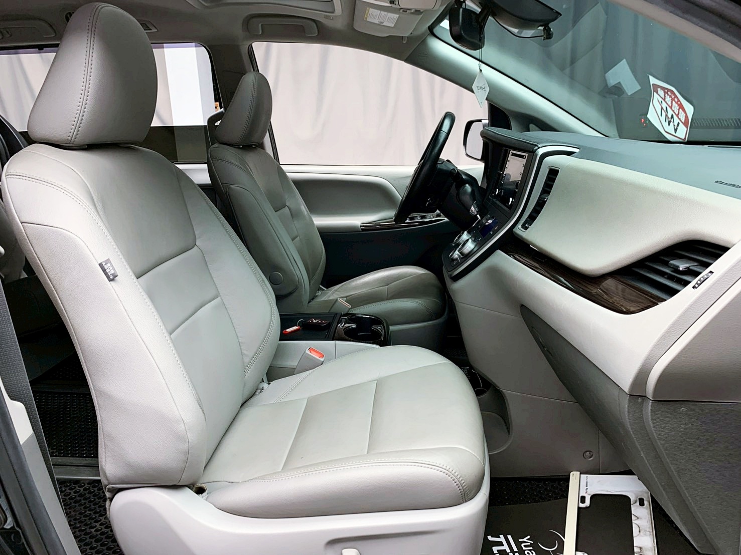 全台到府賞車 2020 Toyota Sienna XLE AWD 七人座『小李經理』元禾國際車業/中古車/促銷中  第11張相片