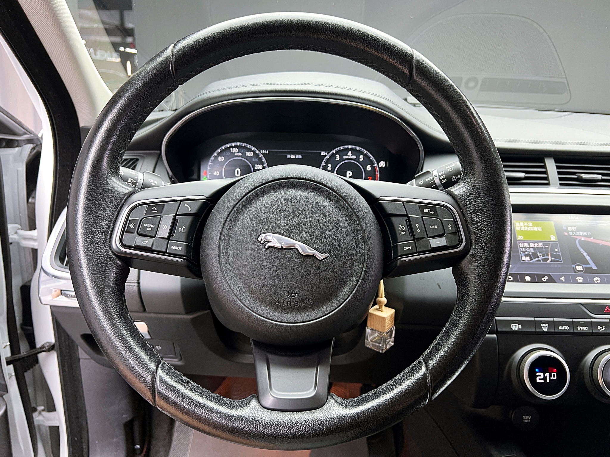 全台到府賞車 2019 Jaguar E-Pace P200 S『小李經理』元禾國際車業/中古車/促銷中  第8張相片
