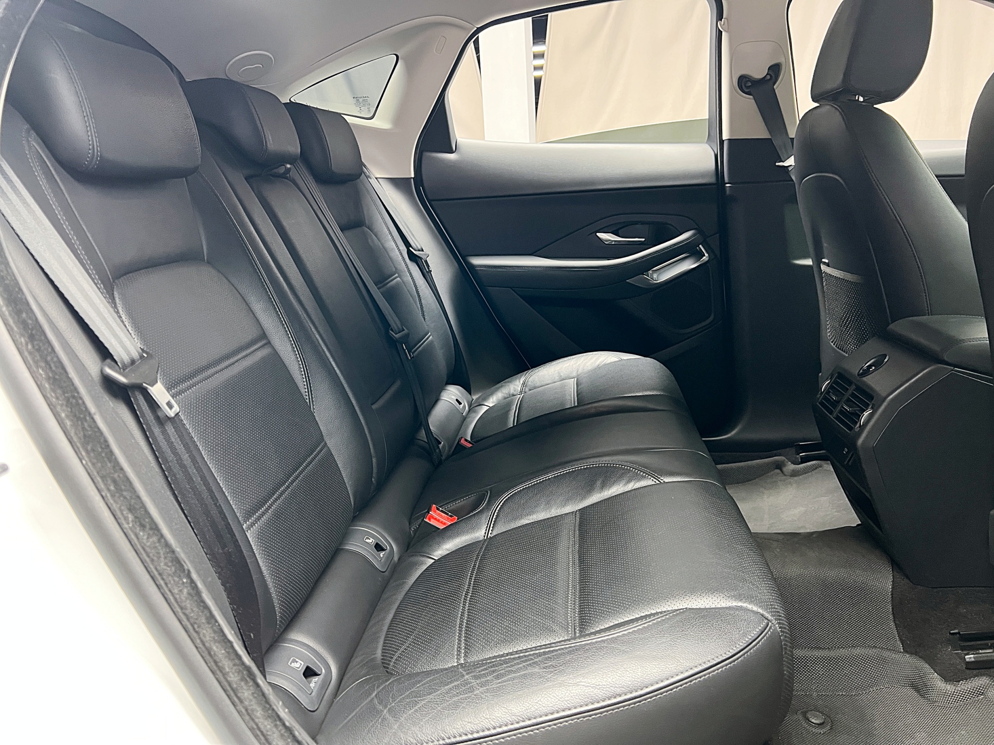 全台到府賞車 2019 Jaguar E-Pace P200 S『小李經理』元禾國際車業/中古車/促銷中  第12張相片