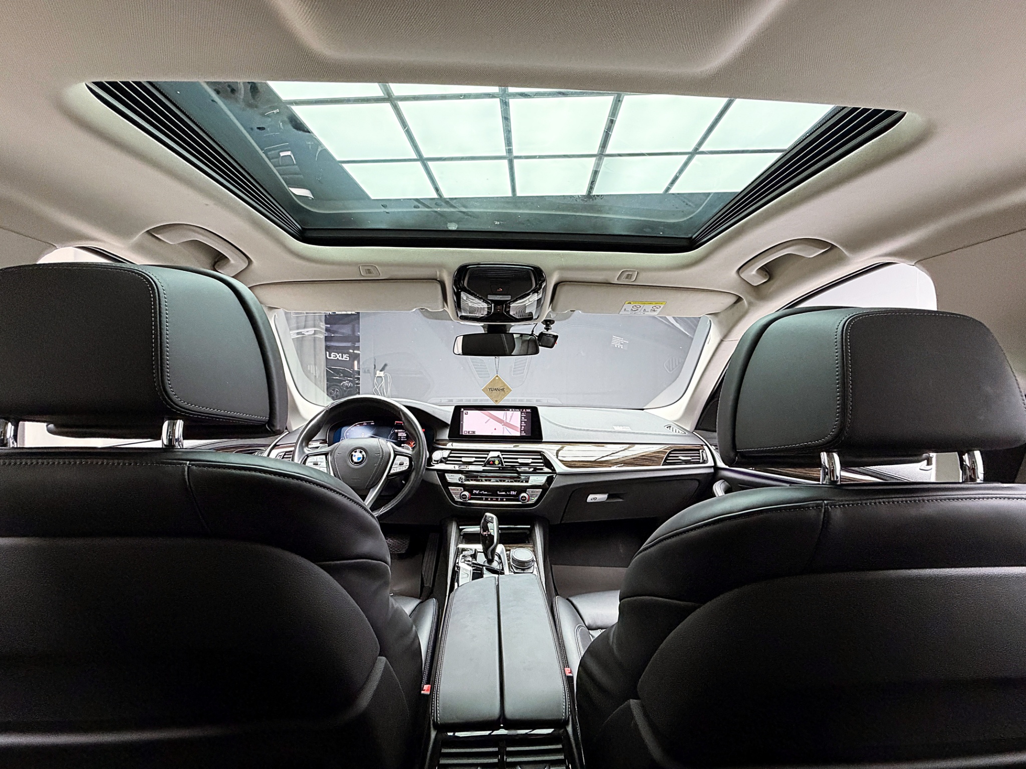 全台到府賞車 2020 BMW 530i Sedan Luxury 白金旗艦版 G30型『小李經理』元禾國際車業/中古車/促銷中  第10張相片