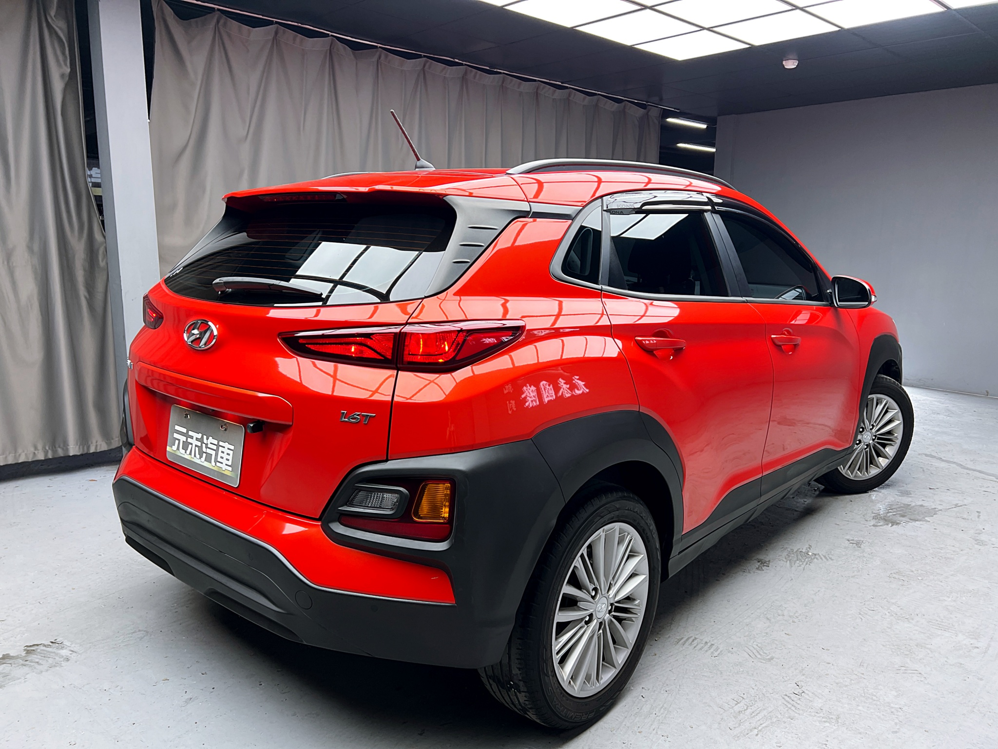 全台到府賞車 2019 Hyundai Kona 2WD勁動型『小李經理』元禾國際車業/中古車/促銷中  第18張相片