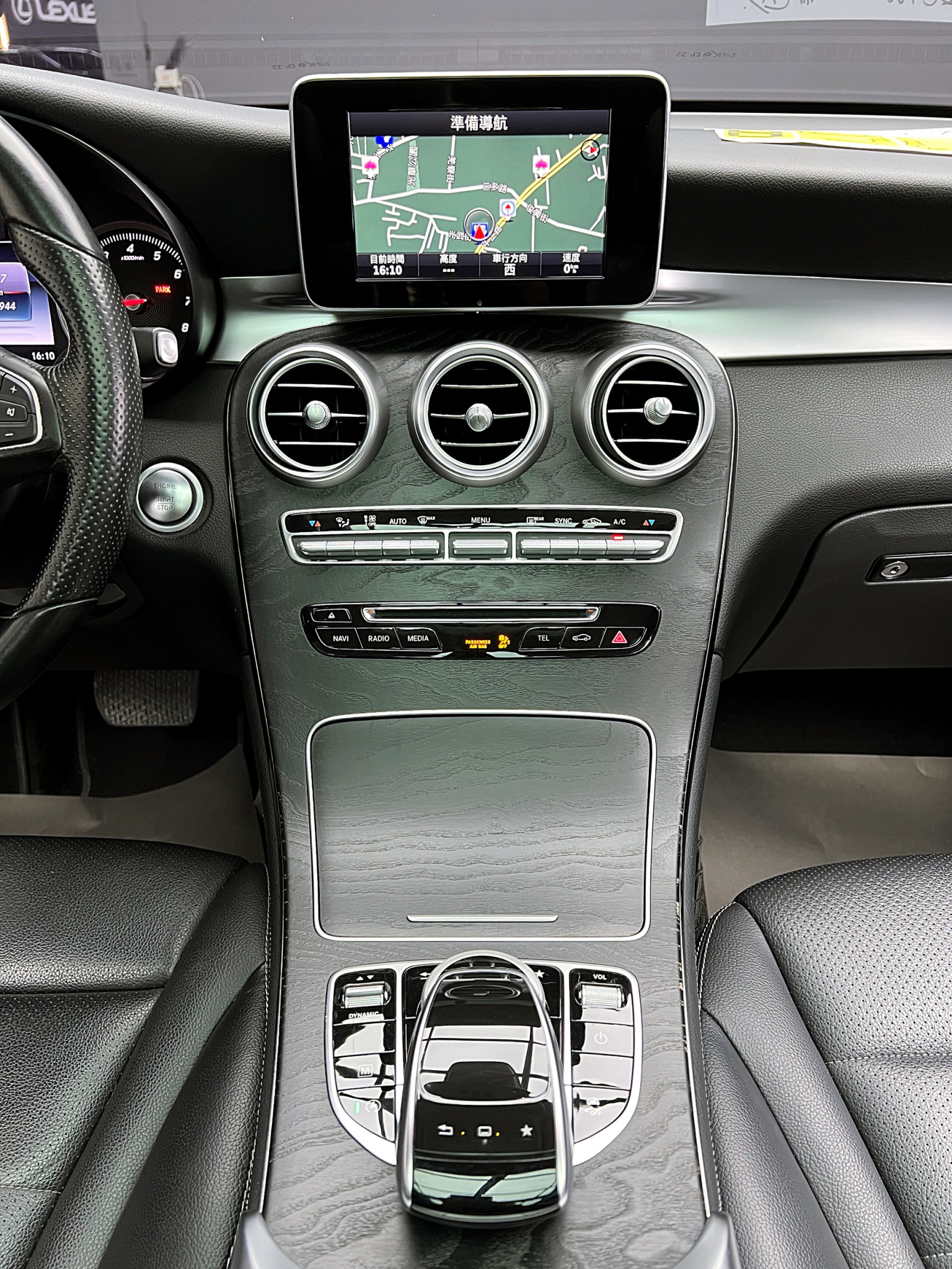 全台到府賞車 2015/16 Benz GLC300 X253型『小李經理』元禾國際車業/中古車/促銷中  第9張相片