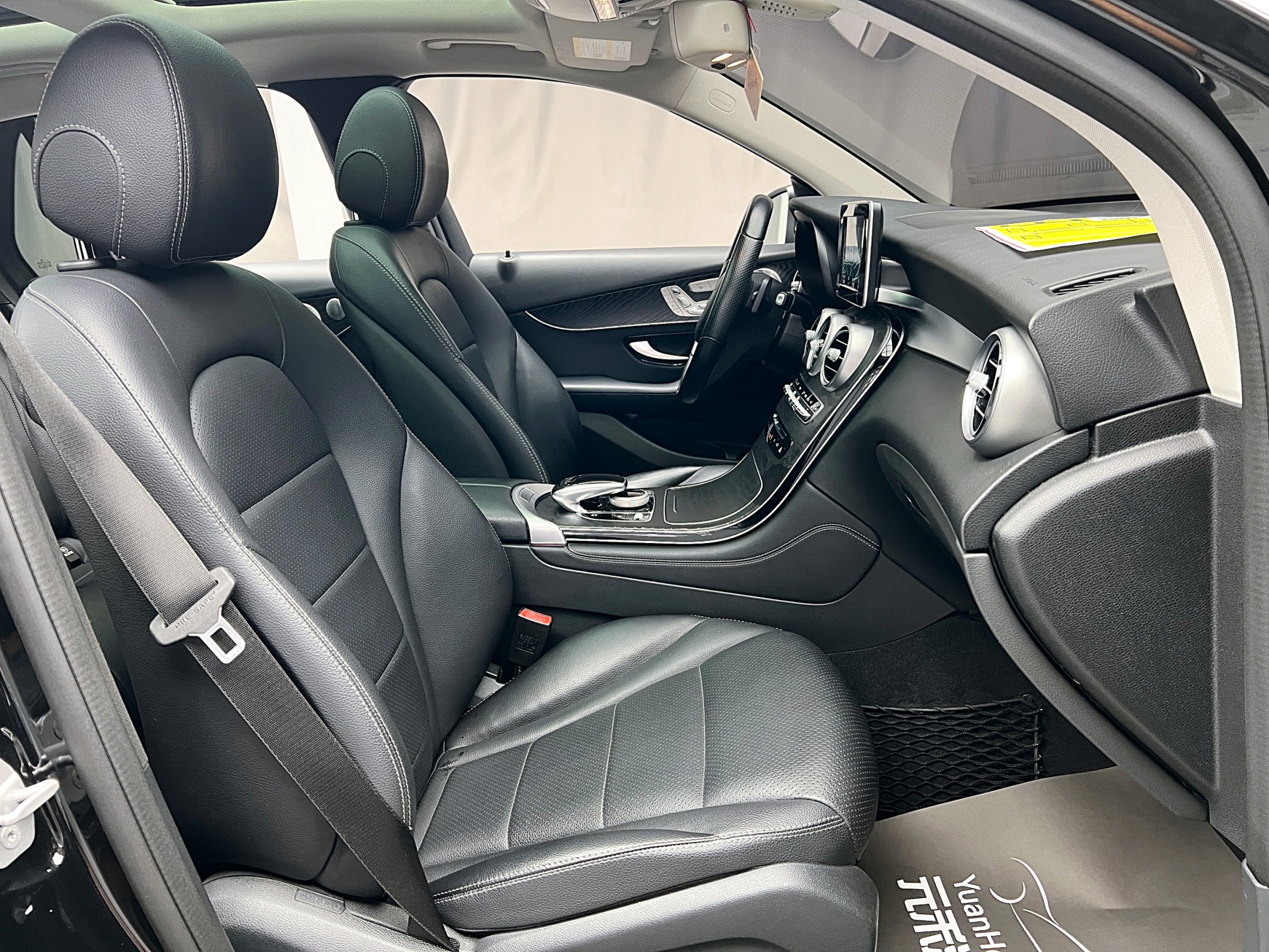 全台到府賞車 2015/16 Benz GLC300 X253型『小李經理』元禾國際車業/中古車/促銷中  第11張相片