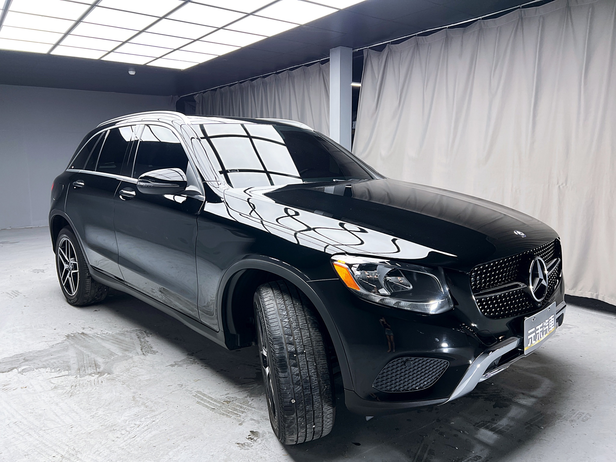 全台到府賞車 2015/16 Benz GLC300 X253型『小李經理』元禾國際車業/中古車/促銷中  第20張相片