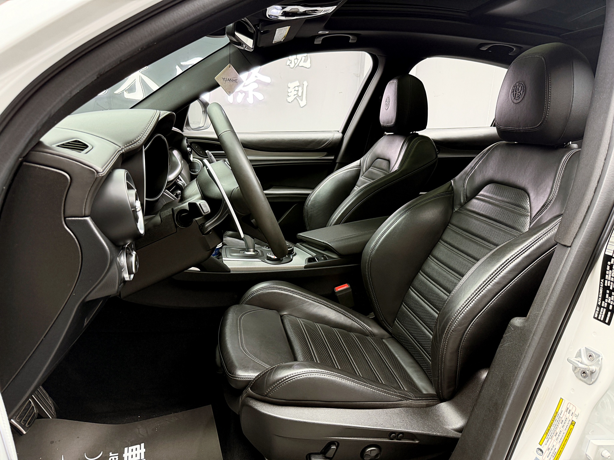 全台到府賞車 2019 Alfa Romeo Stelvio Q4『小李經理』元禾國際車業/中古車/促銷中  第15張相片