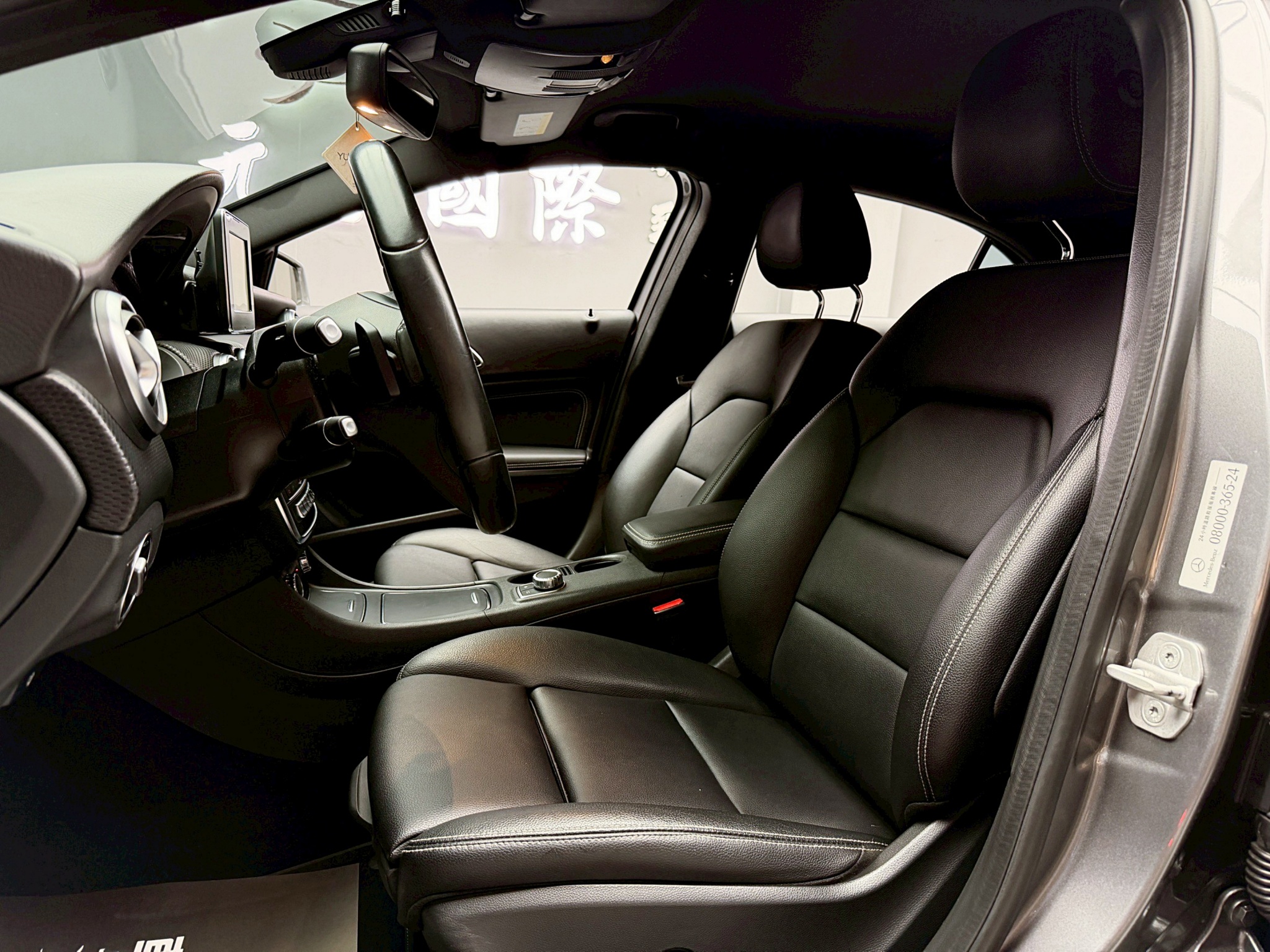 全台到府賞車 2015/16 Benz A180 W176型『小李經理』元禾國際車業/中古車/促銷中  第14張相片