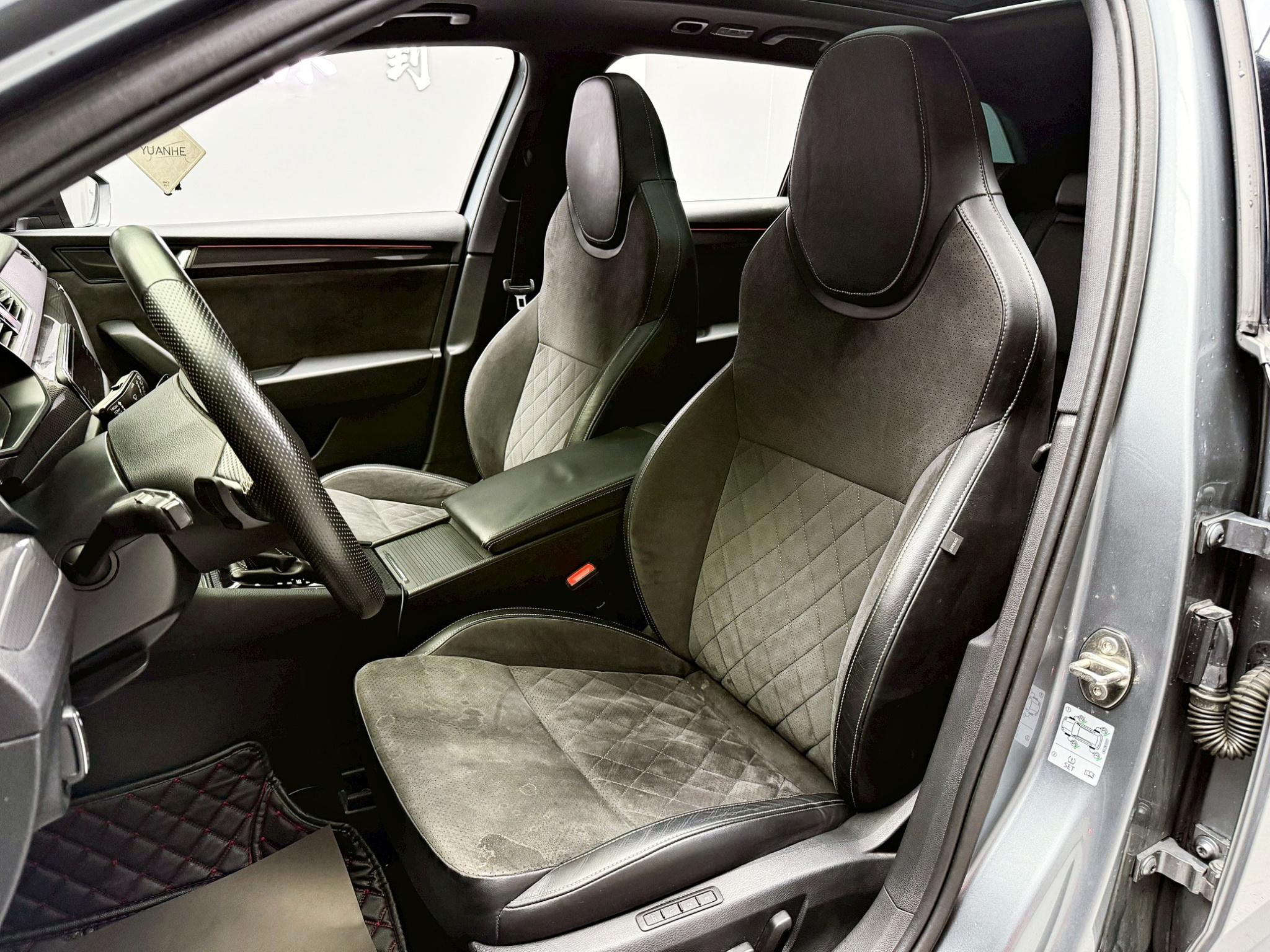 全台到府賞車 2018 Skoda Superb Combi TSI Sportline『小李經理』元禾國際車業/中古車/促銷中  第6張相片