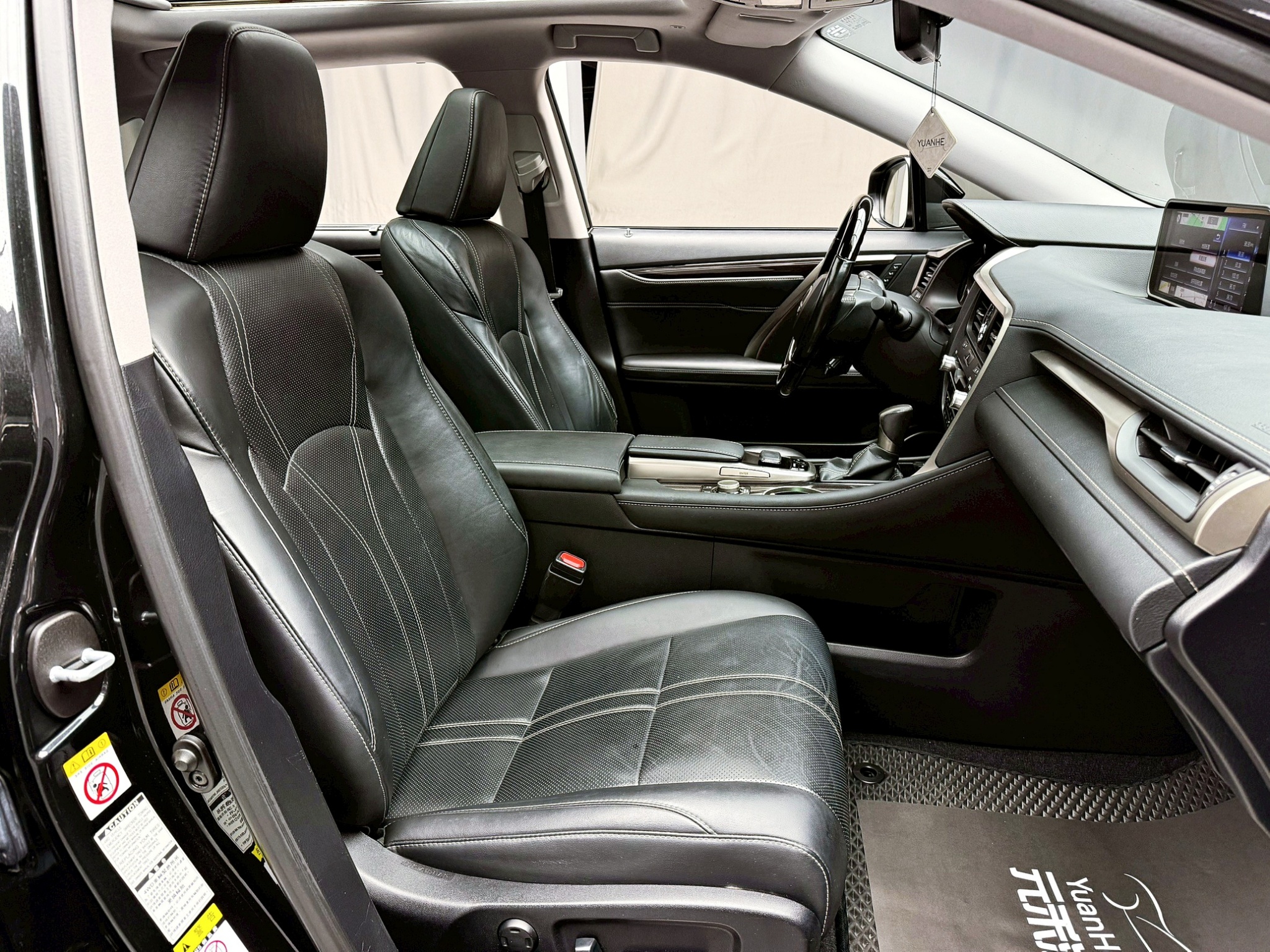 全台到府賞車 2016/17 Lexus RX450h 旗艦型『小李經理』元禾國際車業/中古車/促銷中  第14張相片