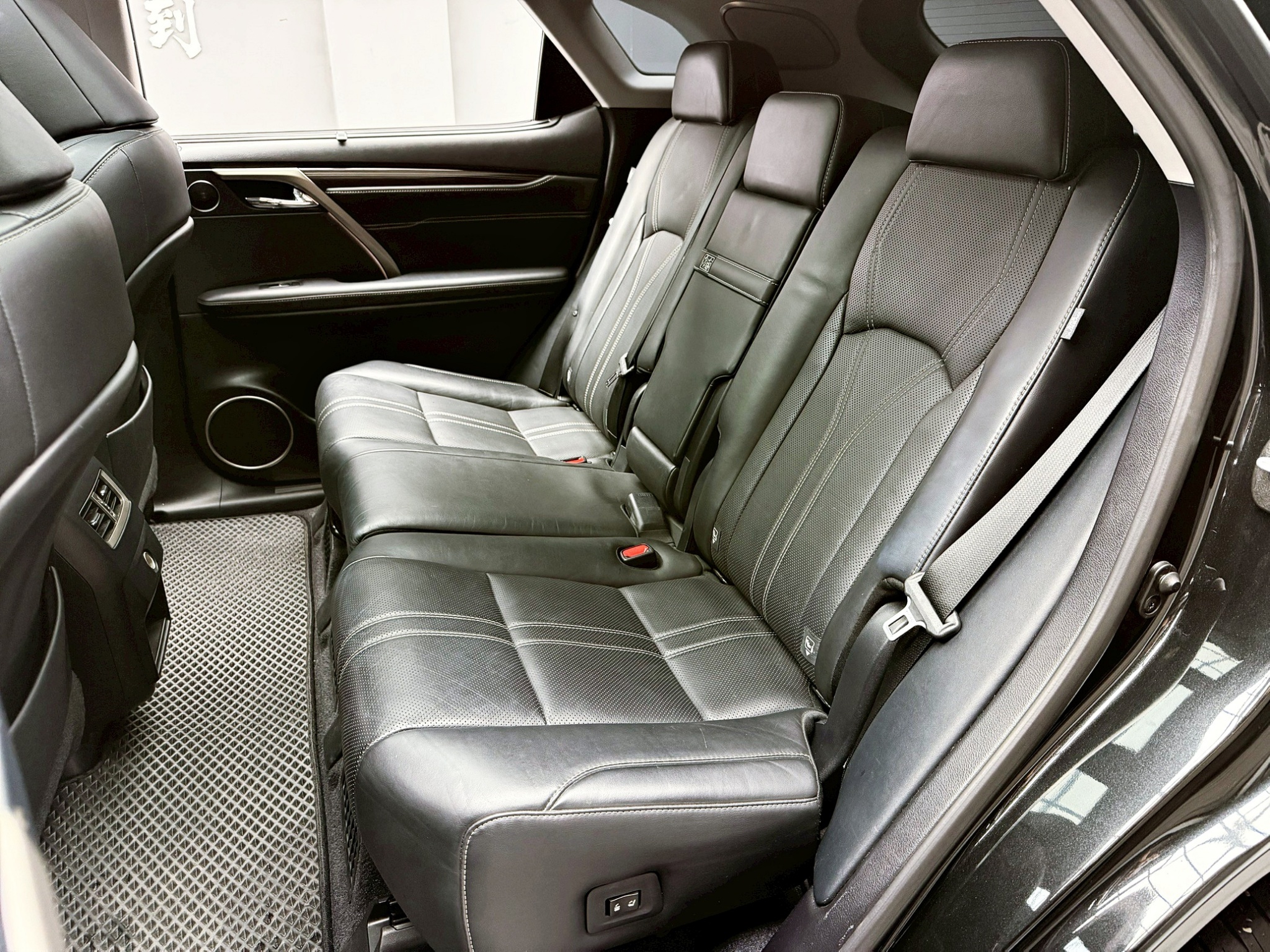 全台到府賞車 2016/17 Lexus RX450h 旗艦型『小李經理』元禾國際車業/中古車/促銷中  第16張相片