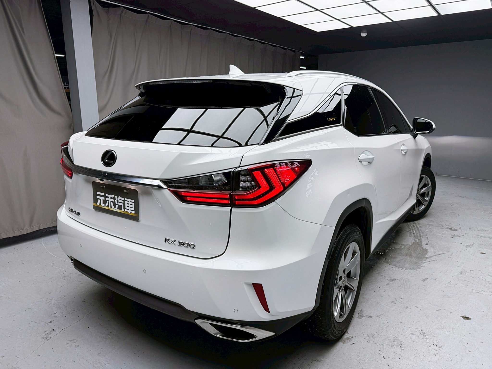 全台到府賞車 2019 Lexus RX300 豪華版『小李經理』元禾國際車業/中古車/促銷中  第18張相片