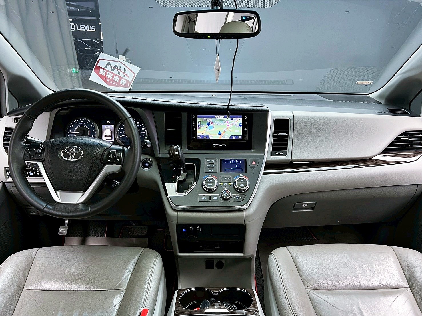 全台到府賞車 2016 Toyota Sienna XLE 八人座『小李經理』元禾國際車業/中古車/促銷中  第10張相片