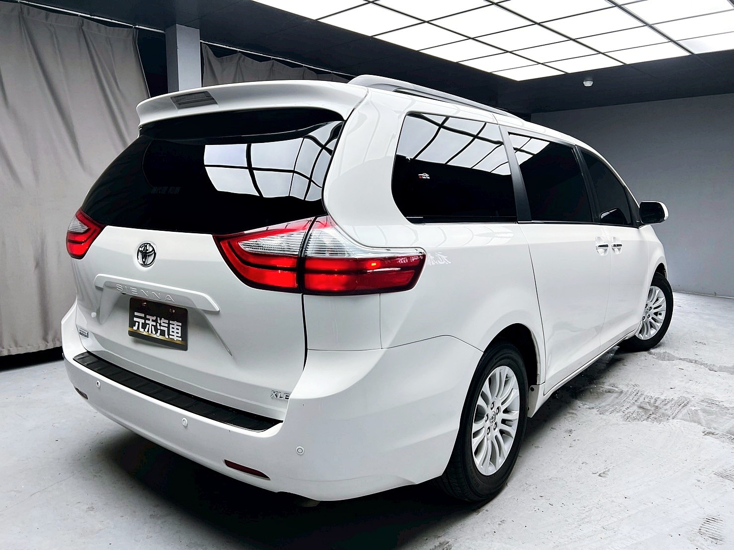 全台到府賞車 2016 Toyota Sienna XLE 八人座『小李經理』元禾國際車業/中古車/促銷中  第19張相片