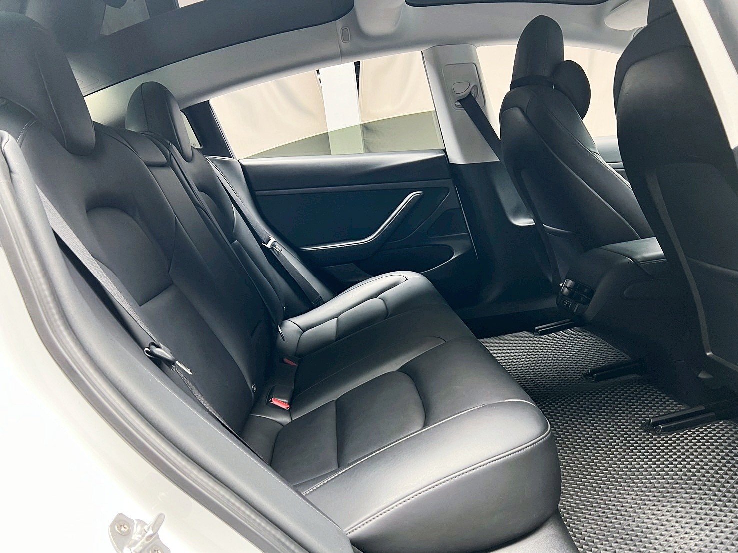 全台到府賞車 2020 Tesla Model 3 Standard Range Plus『小李經理』元禾國際車業/中古車/促銷中  第12張相片