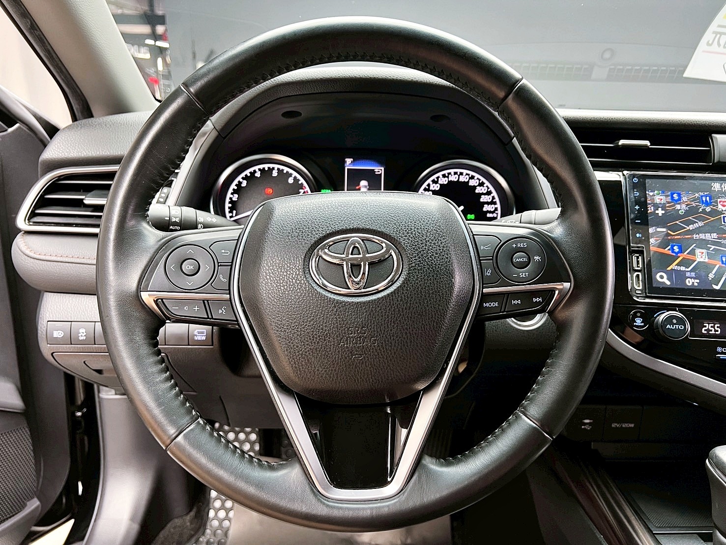 全台到府賞車 2018/19 Toyota Camry 豪華版『小李經理』元禾國際車業/中古車/促銷中  第7張相片