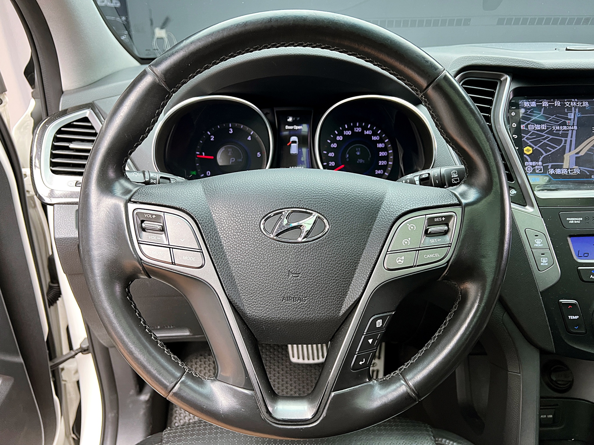 全台到府賞車 2015 Hyundai SantaFe AWD 七人座領袖款『小李經理』元禾國際車業/中古車/促銷中  第9張相片