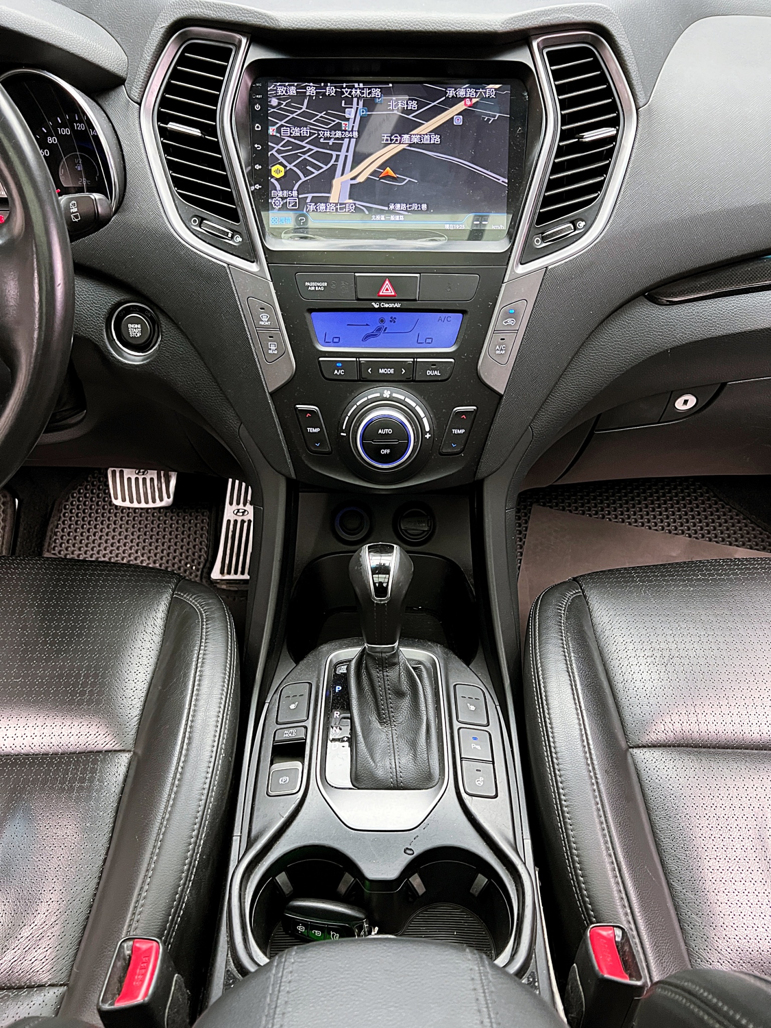 全台到府賞車 2015 Hyundai SantaFe AWD 七人座領袖款『小李經理』元禾國際車業/中古車/促銷中  第11張相片