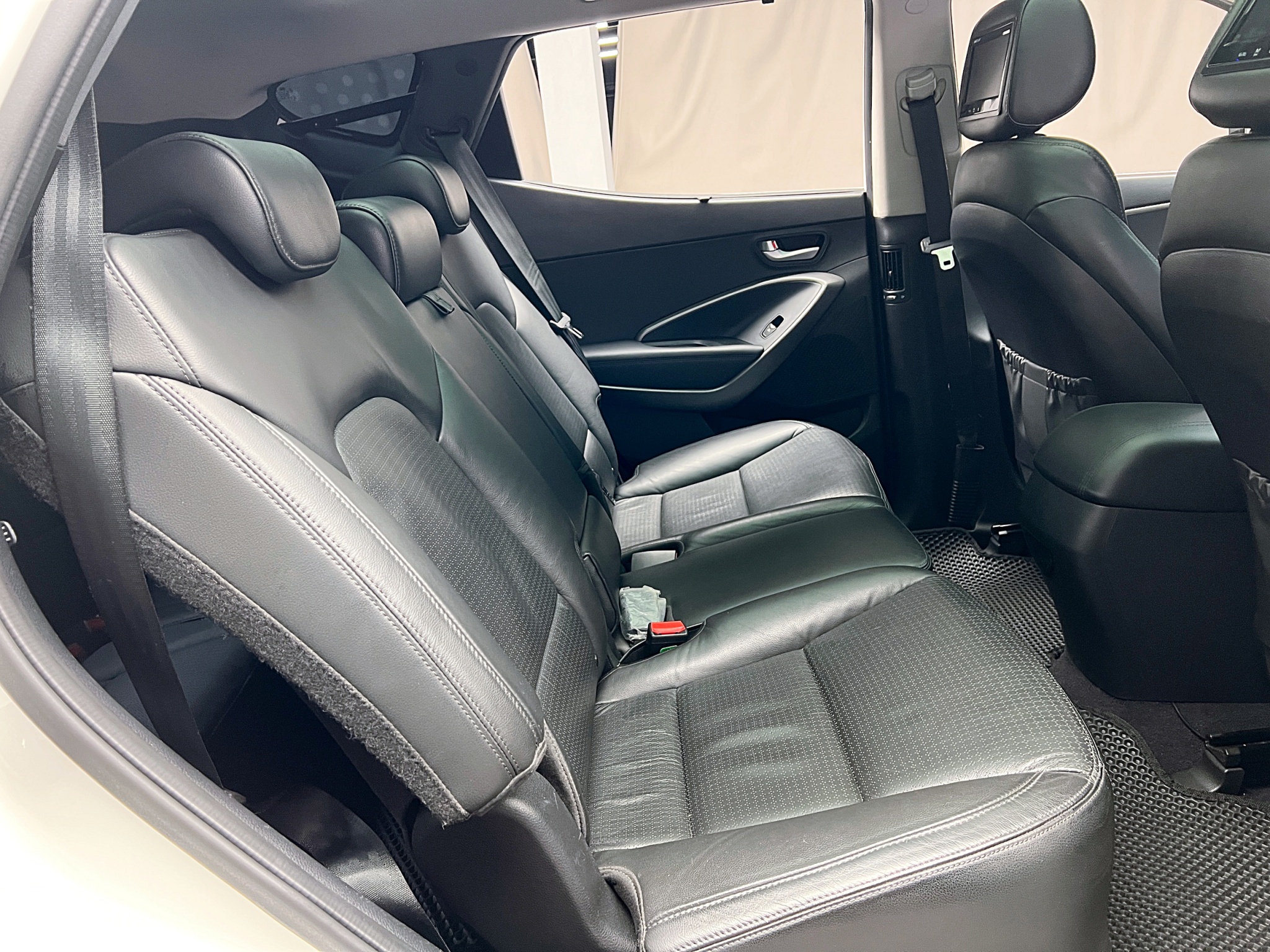 全台到府賞車 2015 Hyundai SantaFe AWD 七人座領袖款『小李經理』元禾國際車業/中古車/促銷中  第13張相片