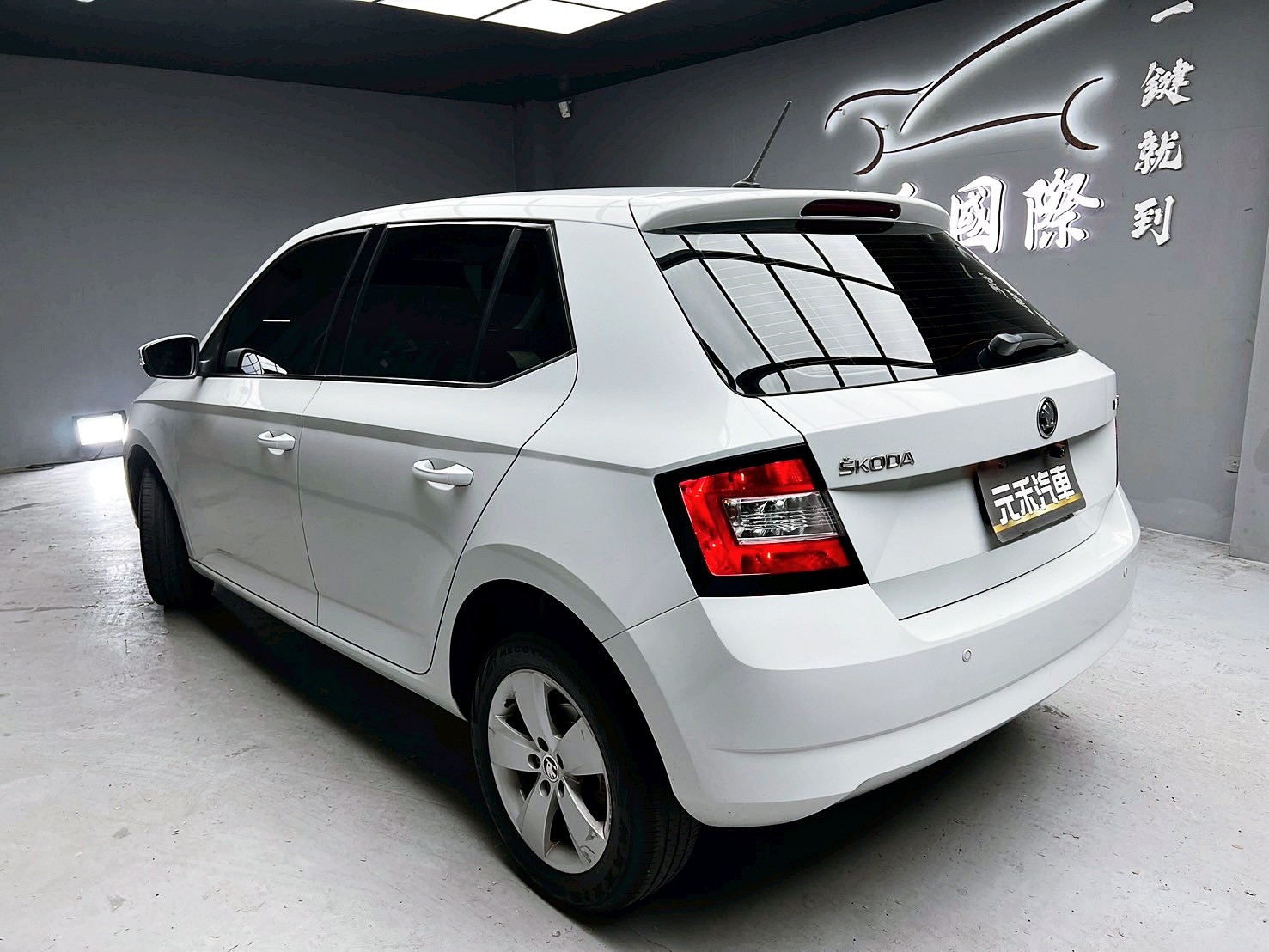 全台到府賞車 2015 Skoda Fabia TSI Style『小李經理』元禾國際車業/中古車/促銷中  第3張相片