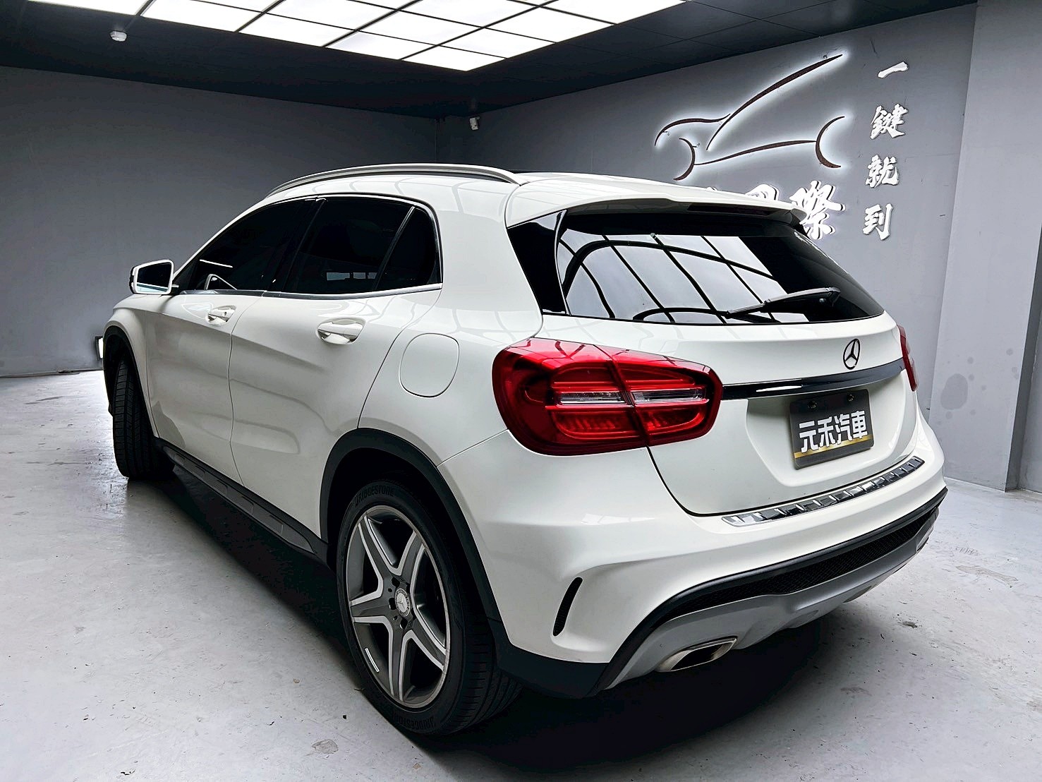全台到府賞車 2014/15 Benz GLA250 4Matic AMG X156型『小李經理』元禾國際車業/中古車/促銷中  第3張相片