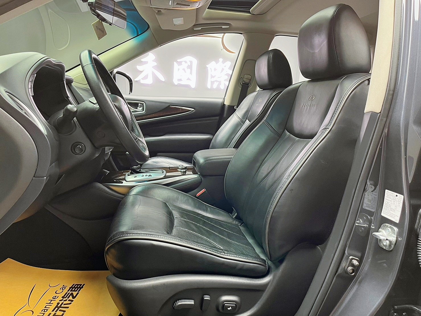 全台到府賞車 2012 Infiniti JX35 豪華款 七人座『小李經理』元禾國際車業/中古車/促銷中  第13張相片