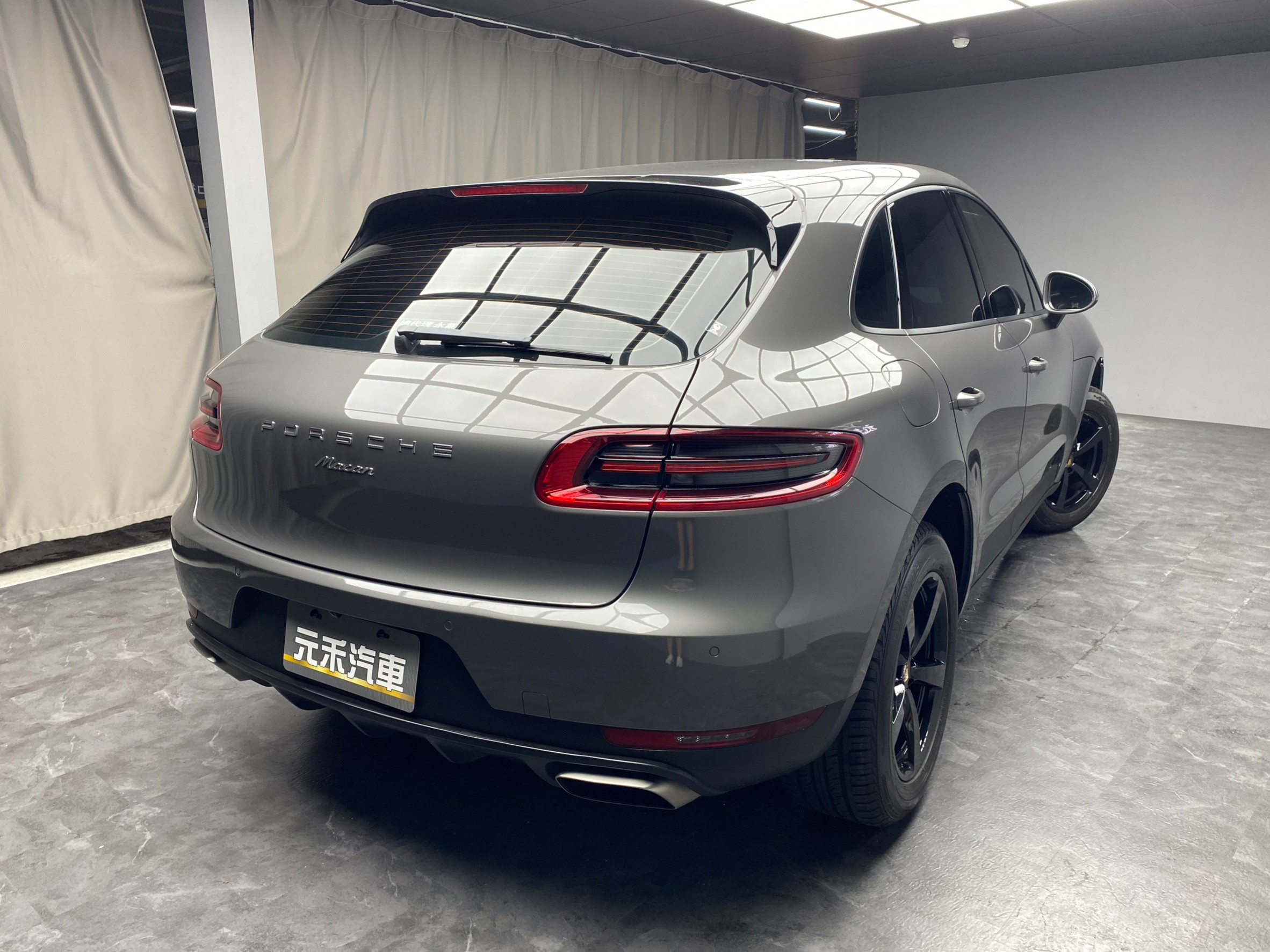 全台到府賞車 2015 Porsche Macan『小李經理』元禾國際車業/中古車/促銷中  第19張相片