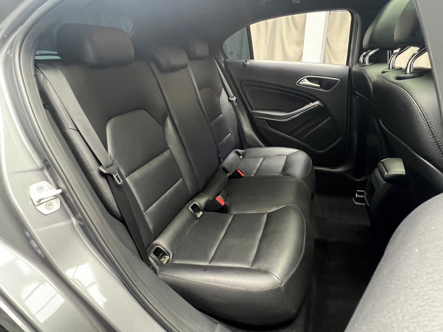 全台到府賞車 2014/15 Benz A200 W176型『小李經理』元禾國際車業/中古車/促銷中  第11張相片