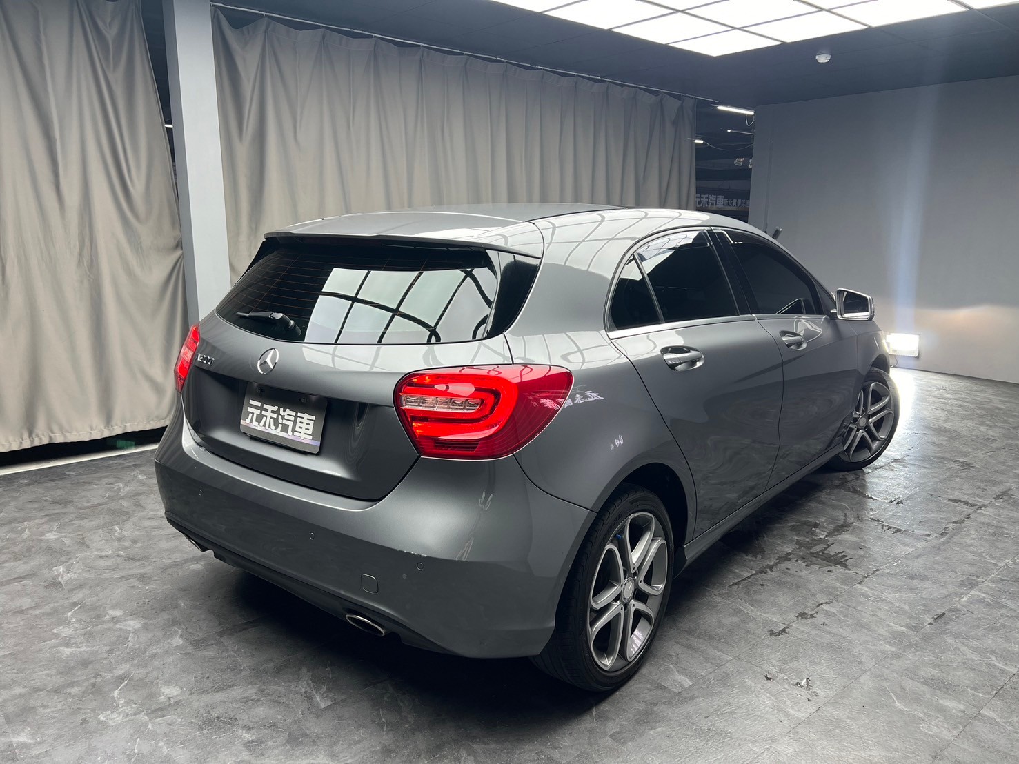 全台到府賞車 2014/15 Benz A200 W176型『小李經理』元禾國際車業/中古車/促銷中  第16張相片