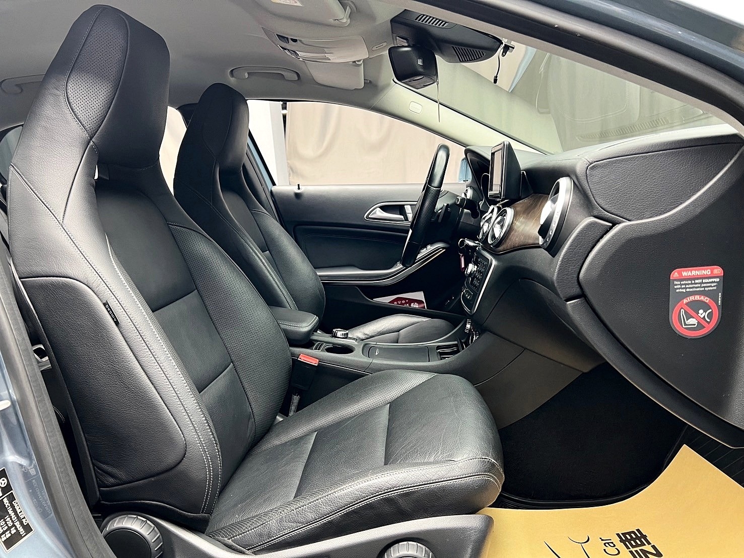 全台到府賞車 2014/15 Benz GLA200 X156型『小李經理』元禾國際車業/中古車/促銷中  第11張相片