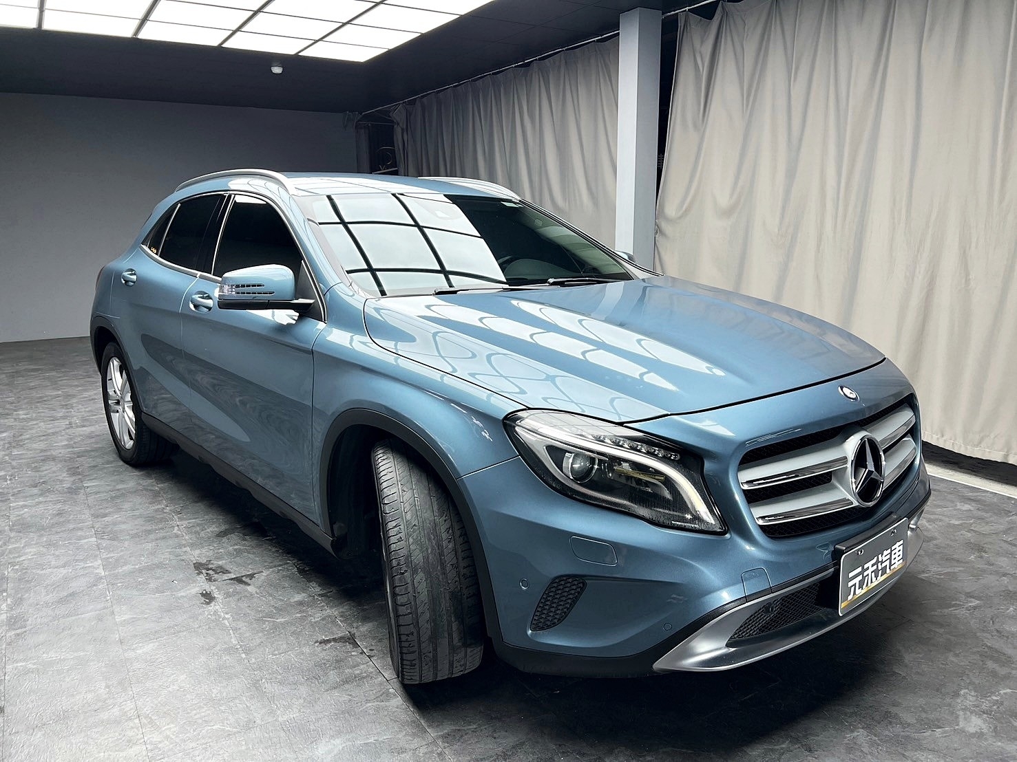 全台到府賞車 2014/15 Benz GLA200 X156型『小李經理』元禾國際車業/中古車/促銷中  第18張相片