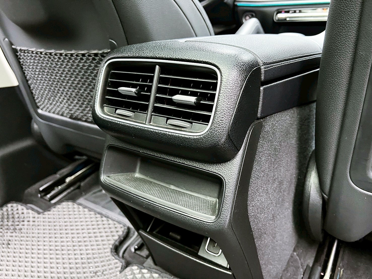 全台到府賞車 2020 Benz GLE450 4MATIC 七人座 V167型『小李經理』元禾國際車業/中古車/促銷中  第10張相片