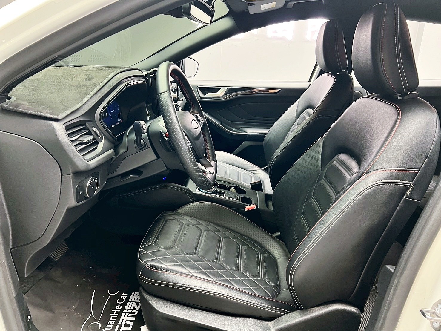 全台到府賞車 2023 Ford Focus 5D EcoBoost 182 ST-Line Vignale『小李經理』元禾國際車業/中古車/促銷中  第13張相片