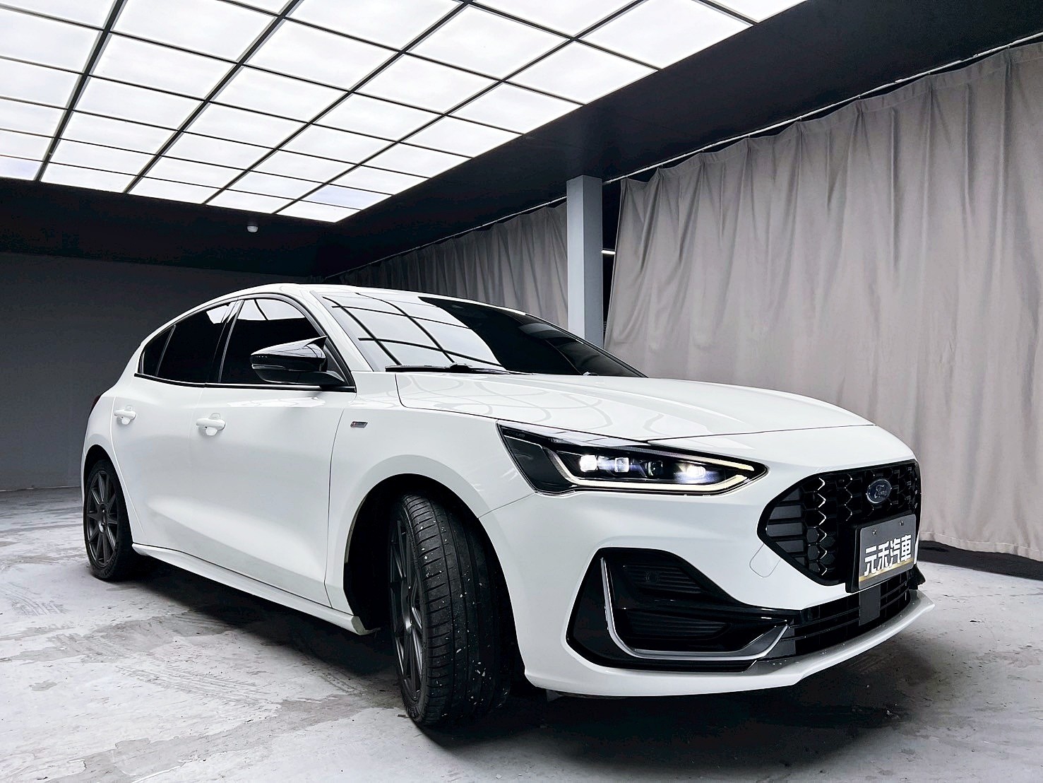 全台到府賞車 2023 Ford Focus 5D EcoBoost 182 ST-Line Vignale『小李經理』元禾國際車業/中古車/促銷中  第18張相片