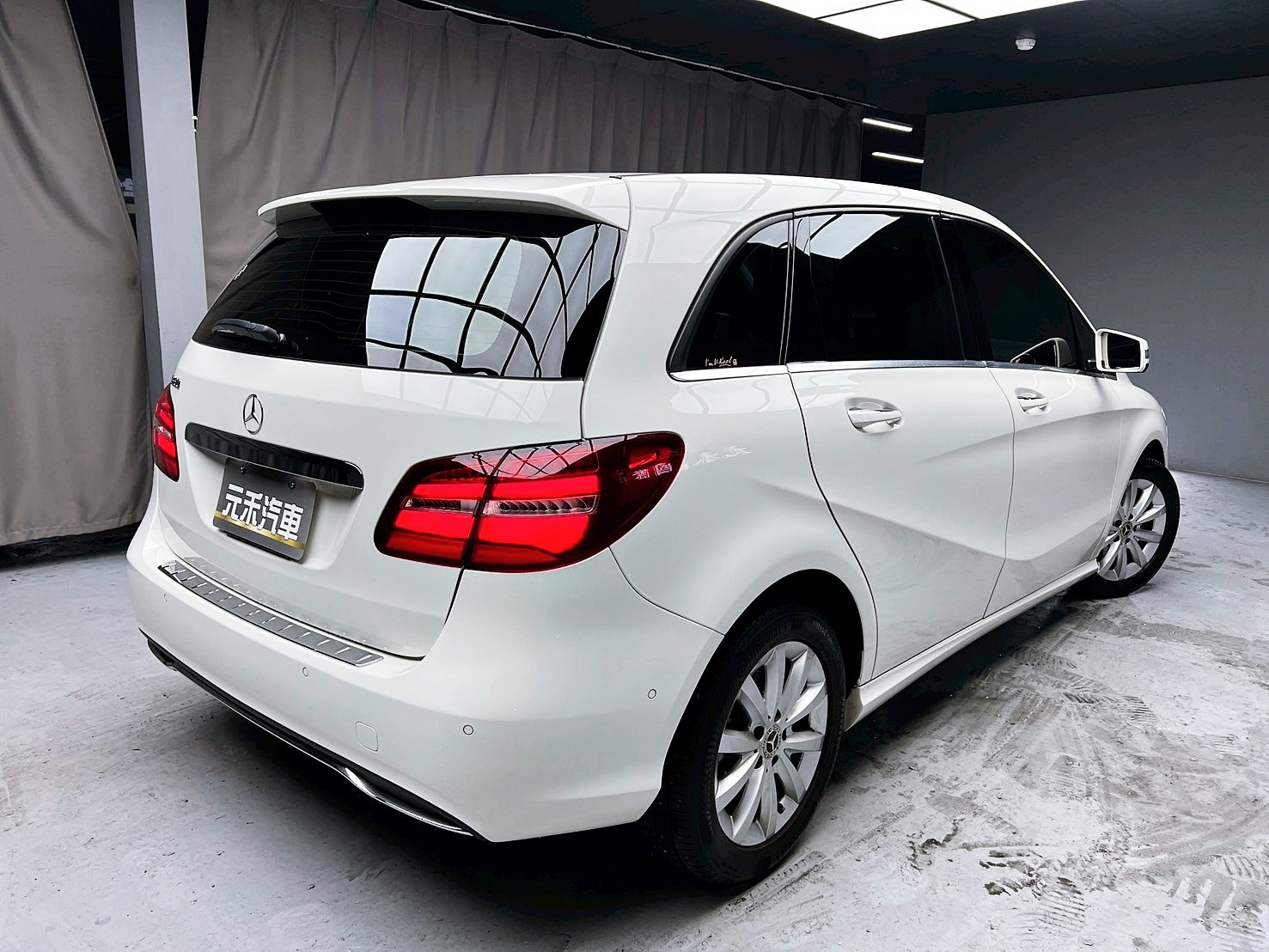 全台到府賞車 2018 Benz B180 W246型『小李經理』元禾國際車業/中古車/促銷中  第18張相片