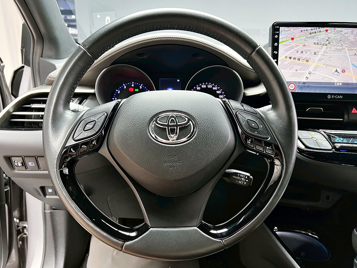 全台到府賞車 2019/20 Toyota CHR AWD 尊爵版『小李經理』元禾國際車業/中古車/促銷中  第8張相片