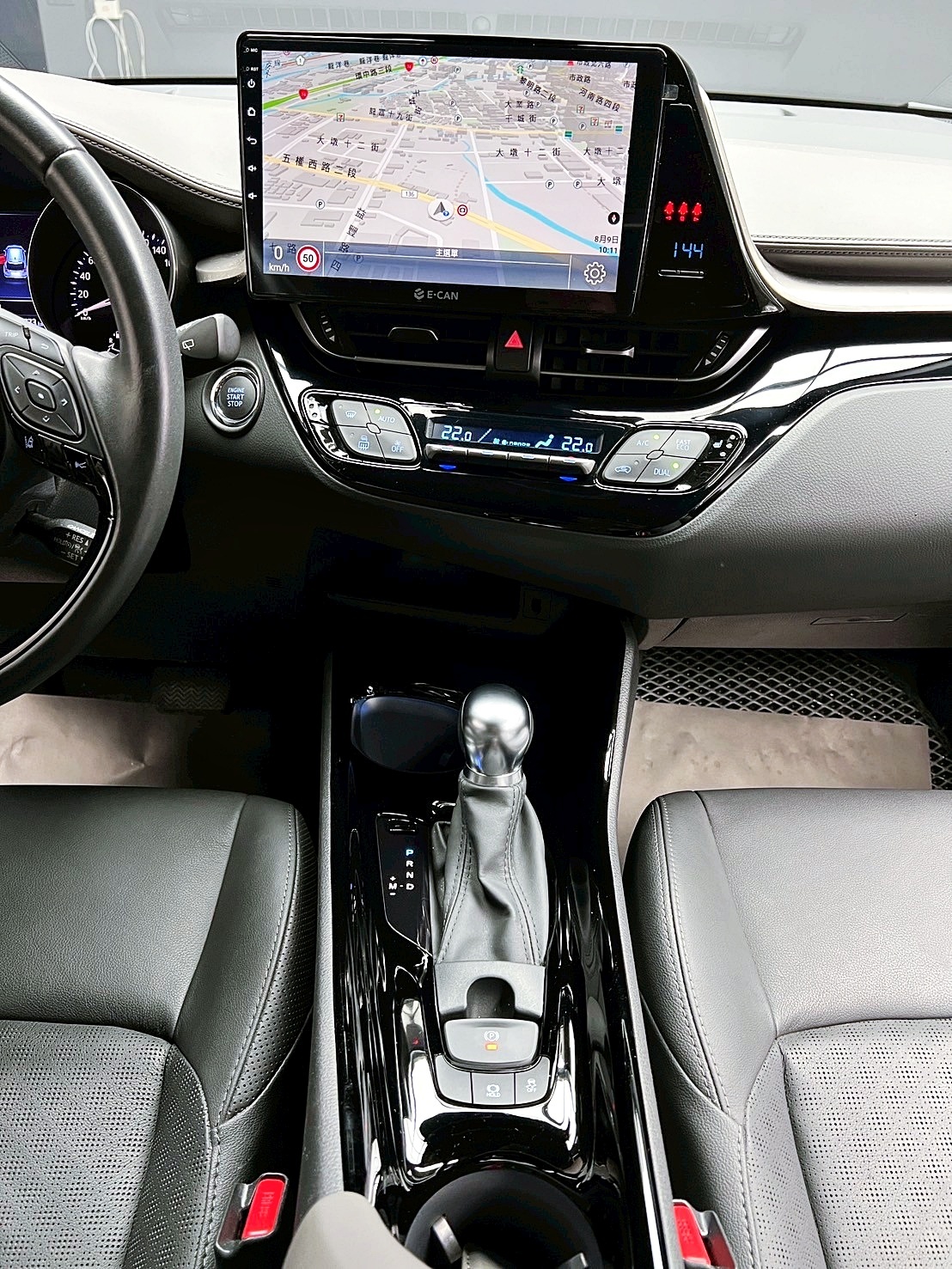 全台到府賞車 2019/20 Toyota CHR AWD 尊爵版『小李經理』元禾國際車業/中古車/促銷中  第9張相片