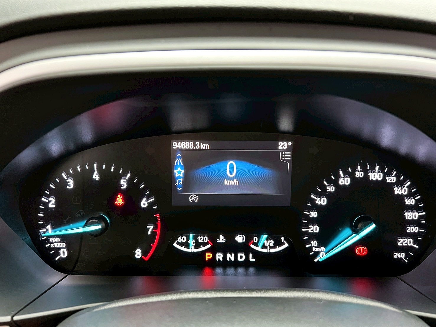 全台到府賞車 2020 Ford Focus 4D Ti-VCT 美夢版『小李經理』元禾國際車業/中古車/促銷中  第5張相片