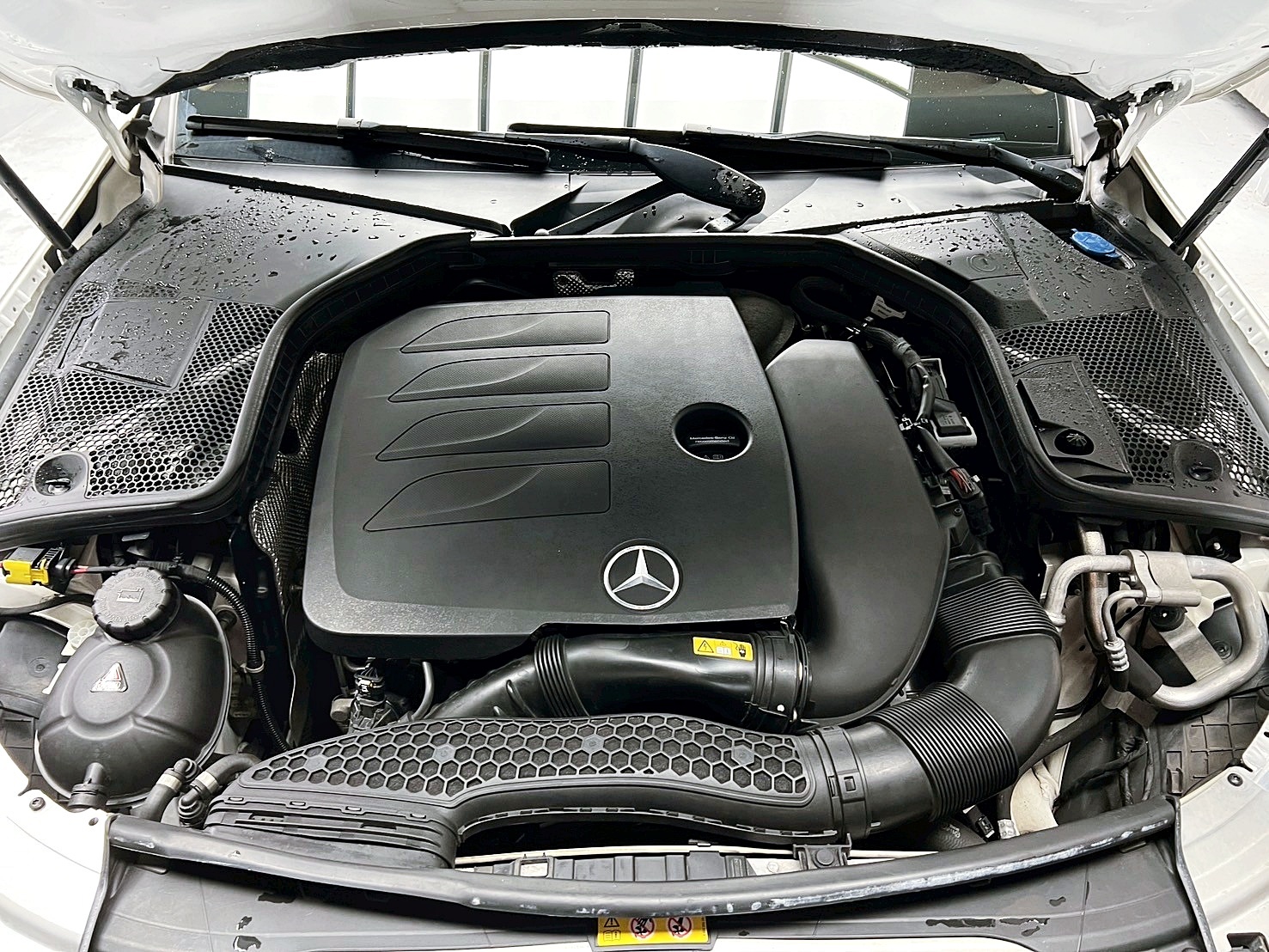 全台到府賞車 2019 Benz C300 Sedan W205型『小李經理』元禾國際車業/中古車/促銷中  第16張相片