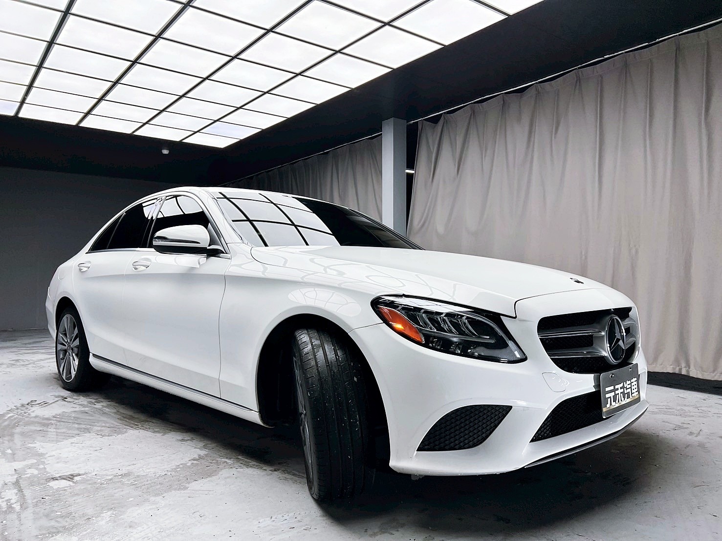 全台到府賞車 2019 Benz C300 Sedan W205型『小李經理』元禾國際車業/中古車/促銷中  第19張相片